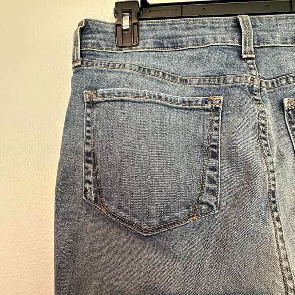 Not Your Daughters Jeans NYDJ Marilyn Ankle Jeans Distressed Med Wash Size 8 - Picture 3 of 10